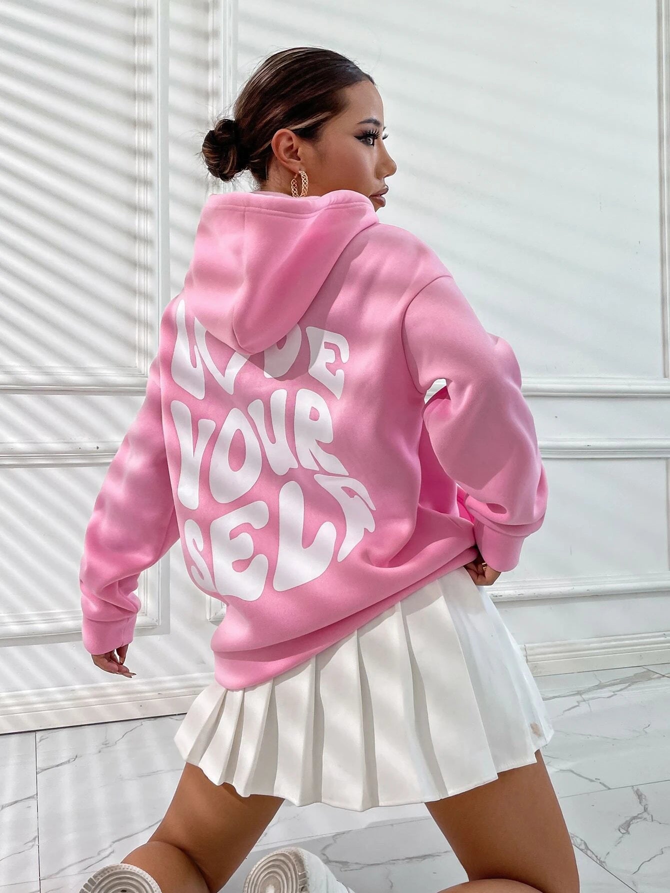 Joceline Hoodie Women – Soft oversized hoodie with modern and casual cut